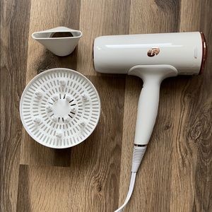 T3 Cura Hair Dryer and Diffuser